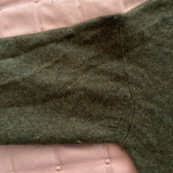 Deep Green Cashmere Hoodie - Picture 5 of 7
